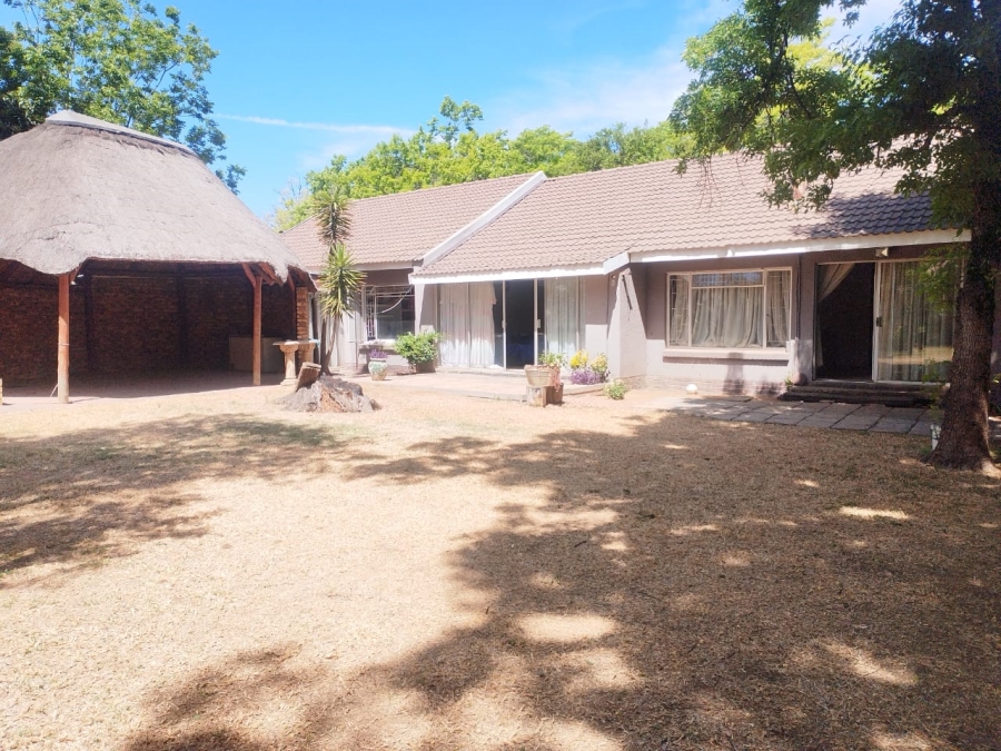 5 Bedroom Property for Sale in Sasolburg Ext 4 Free State